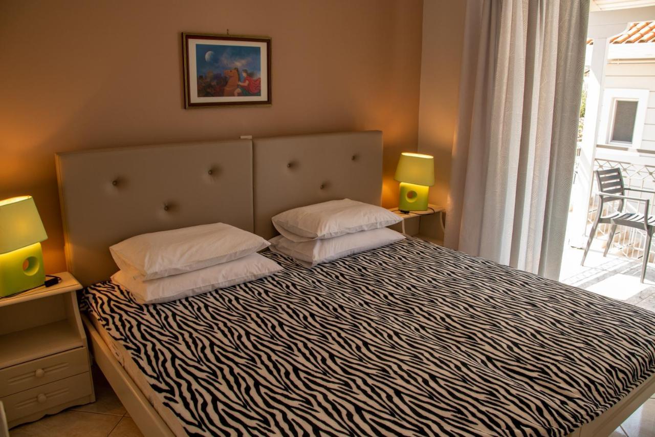 Panorama Apartments Chrani Luaran gambar