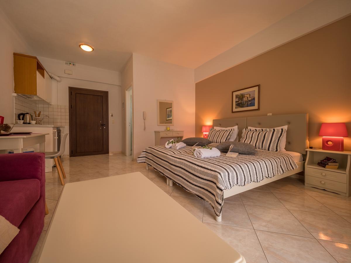 Panorama Apartments Chrani Luaran gambar